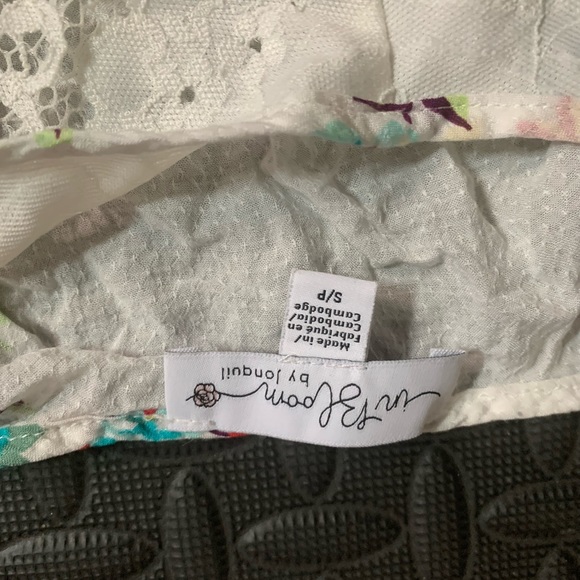 In bloom Lingerie set - Picture 8 of 9